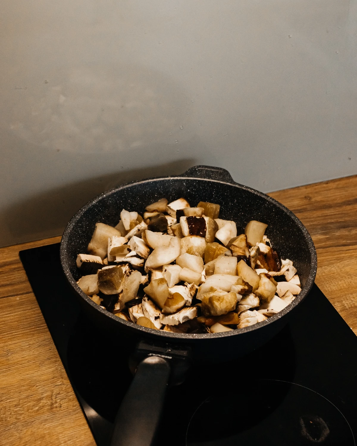 Hot pan and mushrooms. 